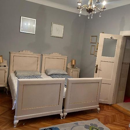 Appartement Dominic Studio à Sibiu Extérieur photo